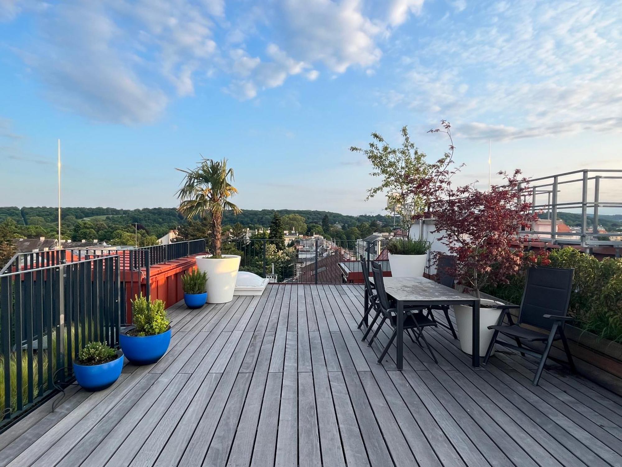 Apartment Grosszuegiges Dachterrassen-appartment Mit Klimaanlage Und Wunderbarem Ausblick Wien